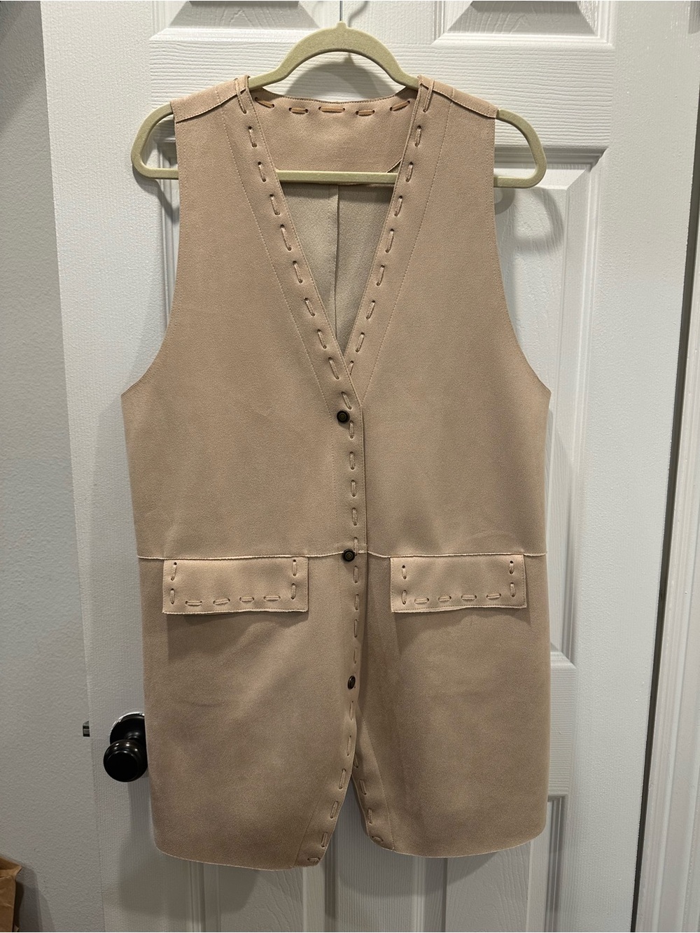 Sleeveless Faux Suede Vest in Light Beige